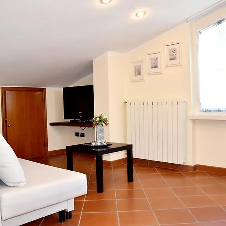 La Rondine Apartment