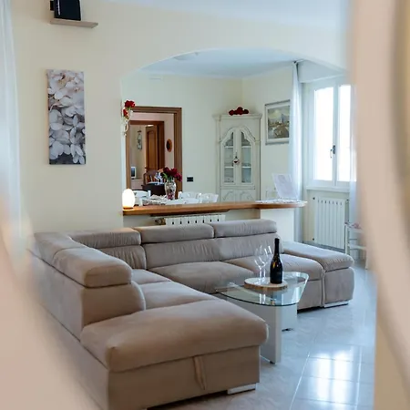 La Rondine Apartment Torre del Lago Puccini