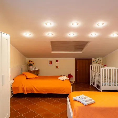 La Rondine Apartment *