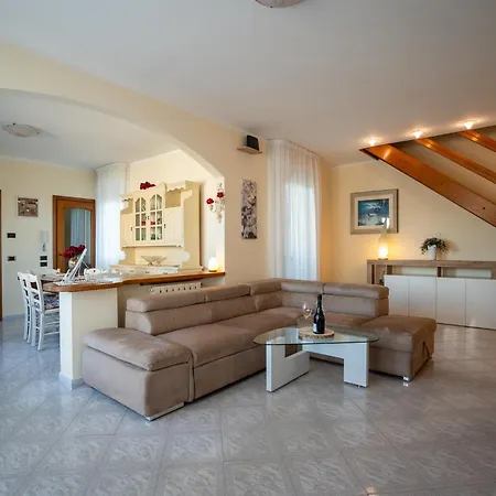 Apartment La Rondine Torre del Lago Puccini